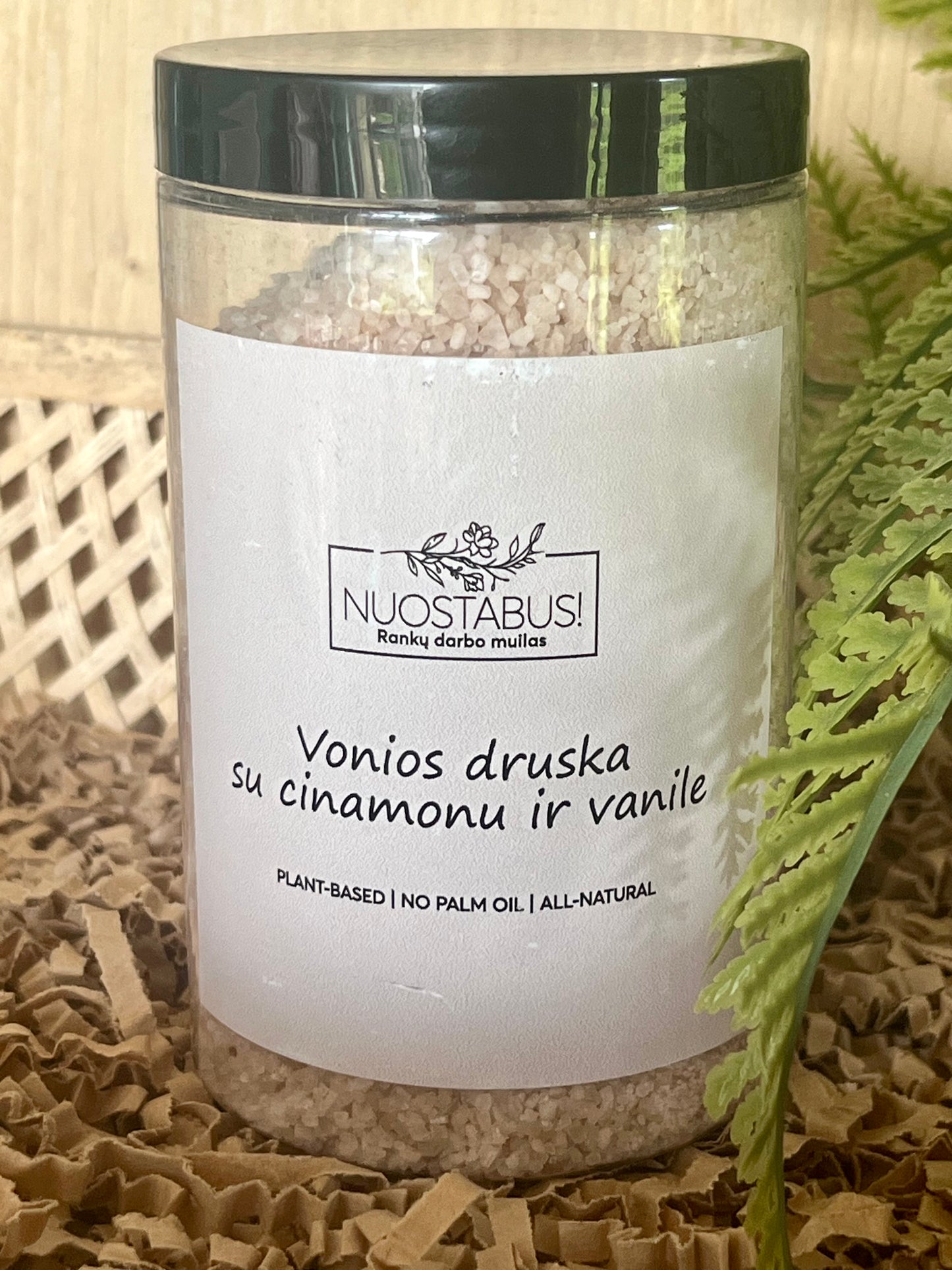 Vonios druska su cinamonu ir vanile