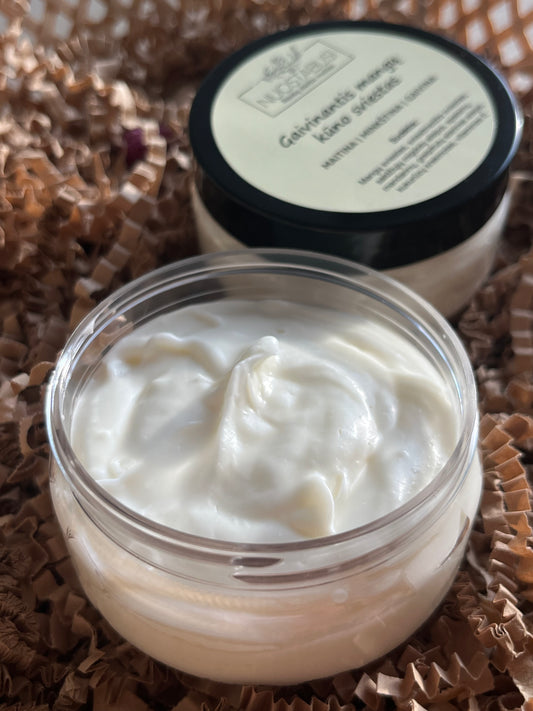 Gaivinantis mangų kūno sviestas